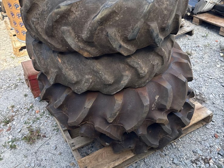 4-tractor-wheels-image-2