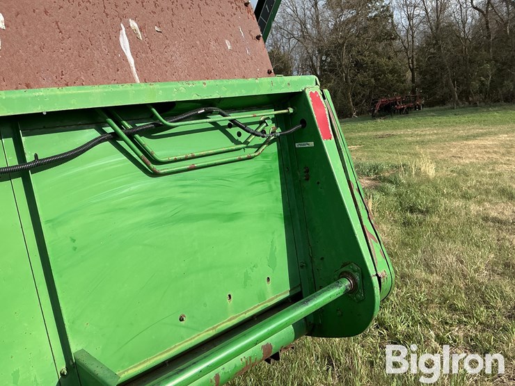 1988-john-deere-920-image-18