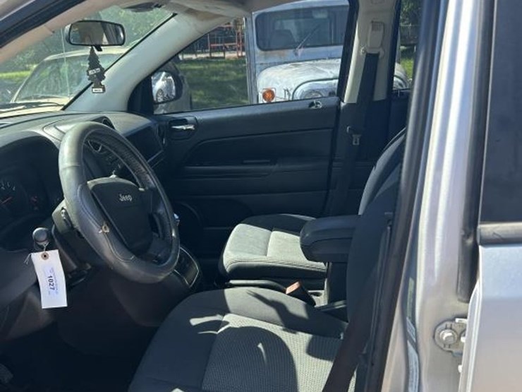 2008-jeep-compass-image-11