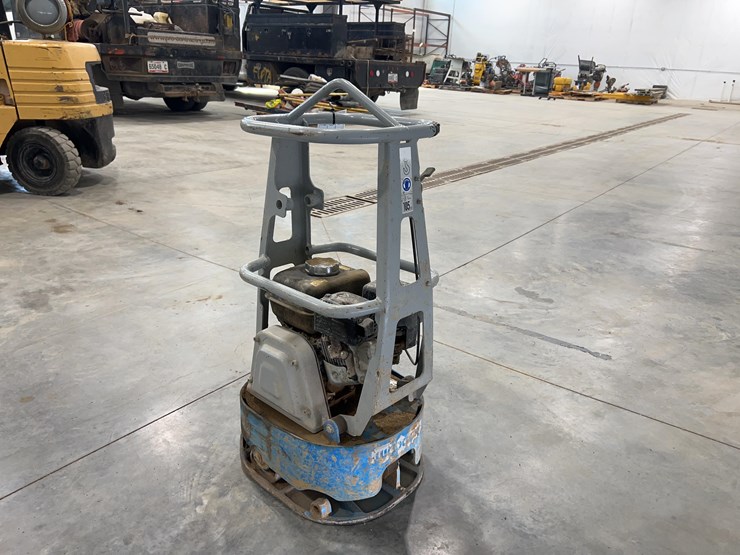 weber-cfr90-vibration-plate-image-2