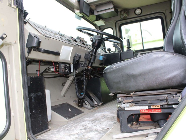 1995-oshkosh-t1500-image-39