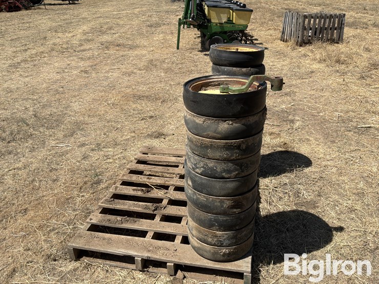 john-deere-7300-image-8
