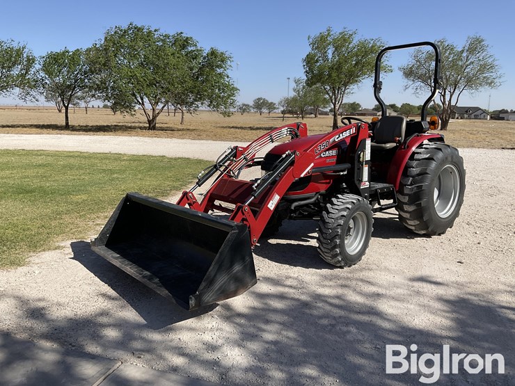 2011-case-ih-farmall-40b-image-1