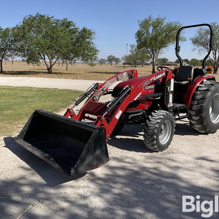 2011 CASE IH FARMALL 40B