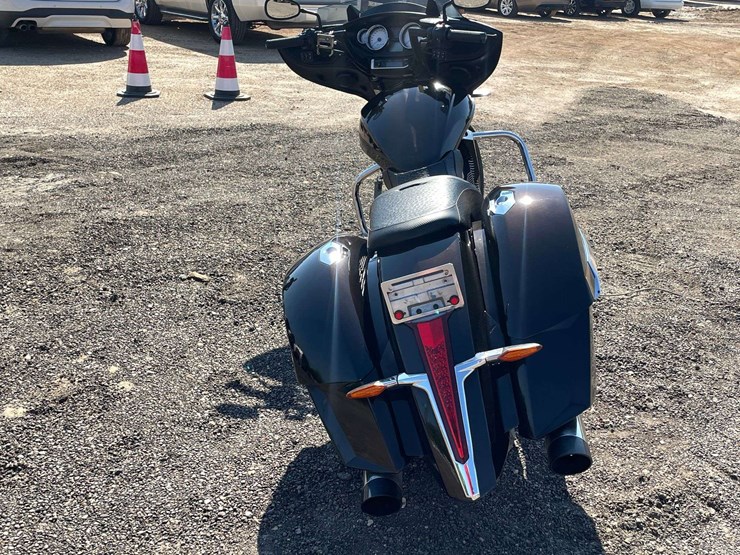 2014-polaris-victory-cross-country-motorcycle-(28,970-miles)-image-6