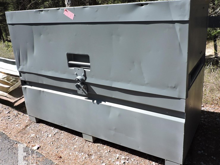 jobsite-toolbox,-6’-wide-x-30”-deep-x-46”-tall-image-2