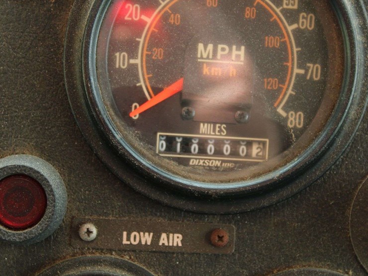 1991-oshkosh-t1500-image-38