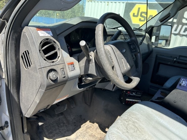 2015-ford-f350-sd-image-21