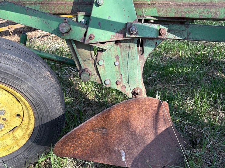 john-deere-f145h-image-5
