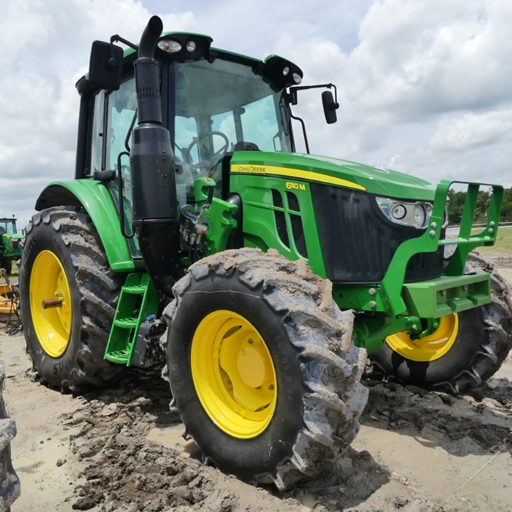 2023 JOHN DEERE 6110M