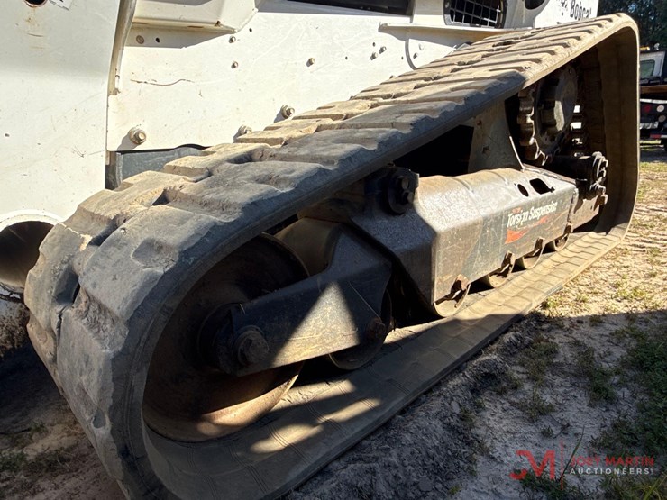 2022-bobcat-t870-image-5