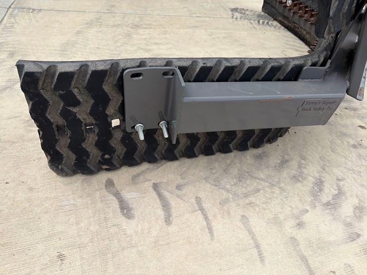 terry-repair-104”-wide-skidloader-pusher----1-owner-image-10