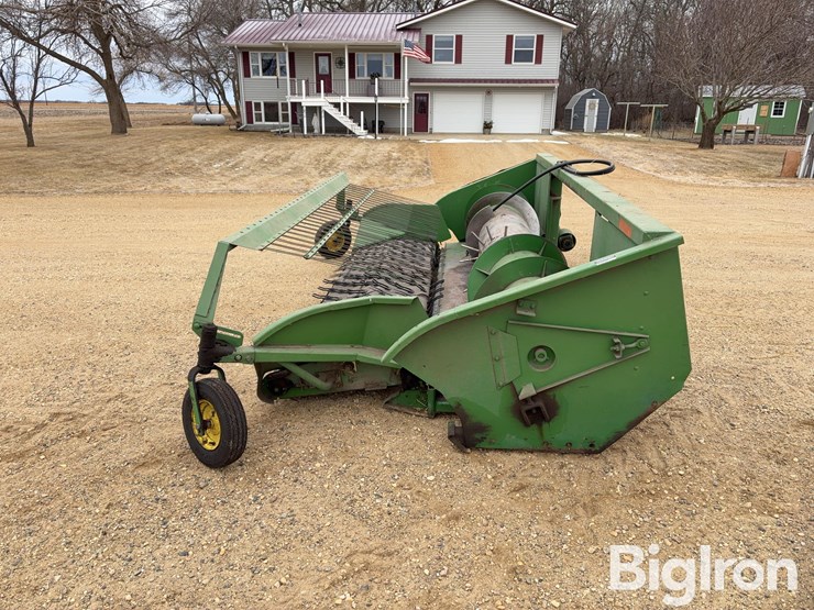 john-deere-212-image-8