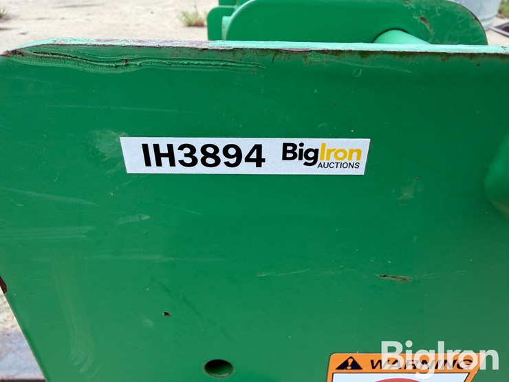 john-deere-pallet-forks-image-19
