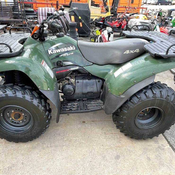 #9020 • 2001 Kawasaki Prairie (O3)