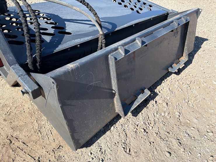 skidloader-quick-tach-74"-rock-rake-bucket-image-5