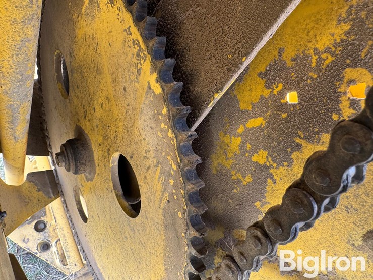 new-holland-1116h-image-12