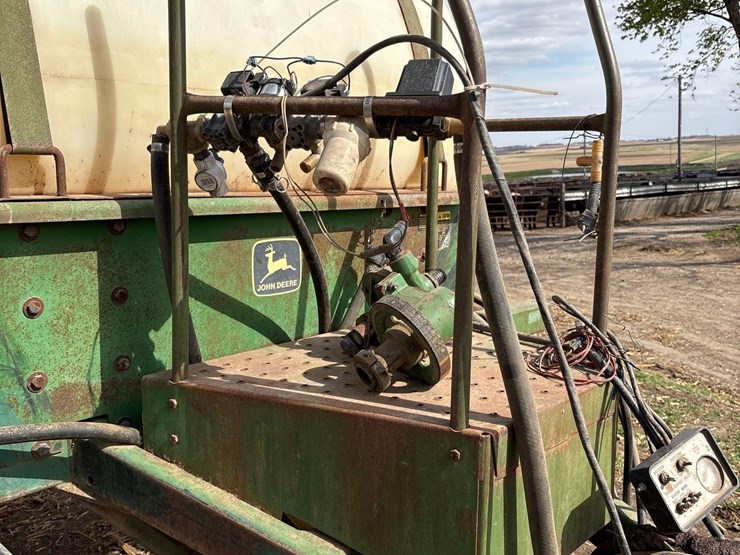 john-deere-250-image-29