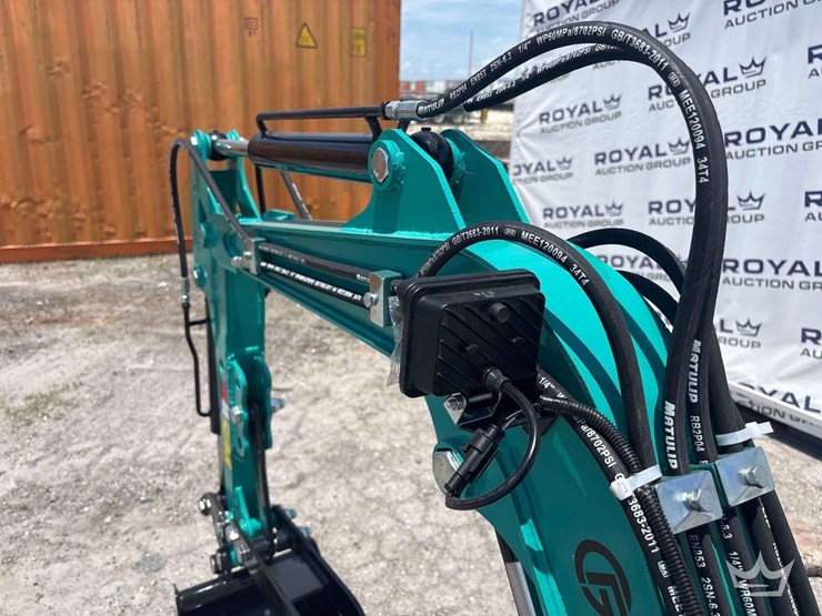 2026-cfg-industrial-mh13rx-mini-excavator-image-15