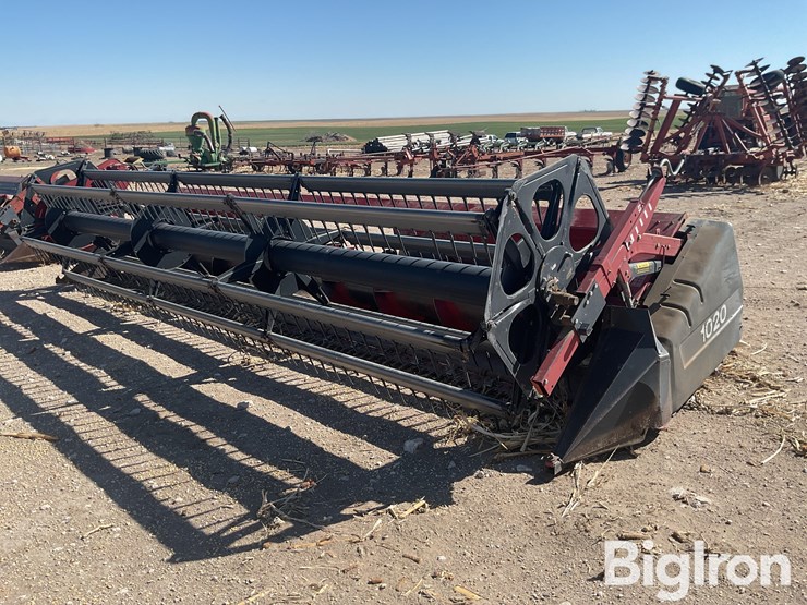 1989-case-ih-1020-image-1