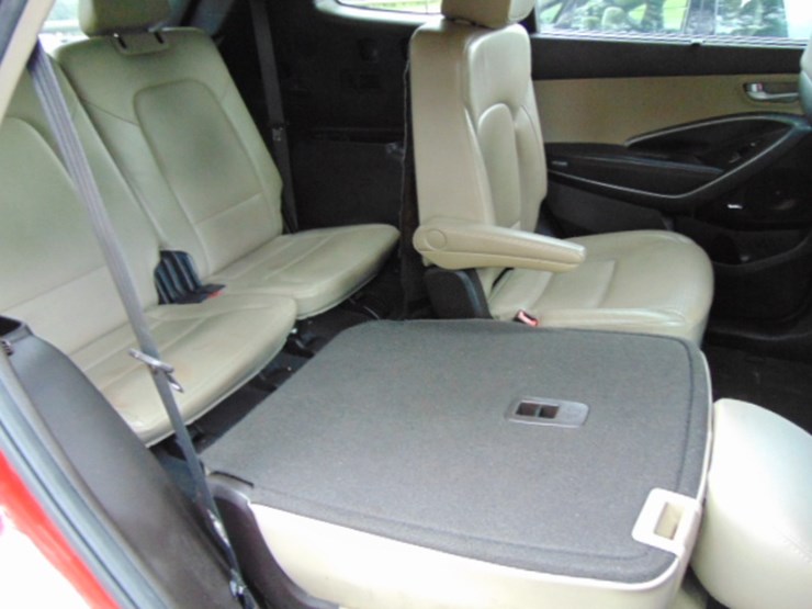 2013-hyundai-santa-fe-image-9