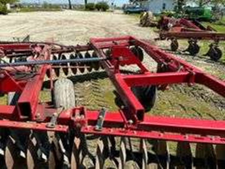 case-ih-3950-image-8