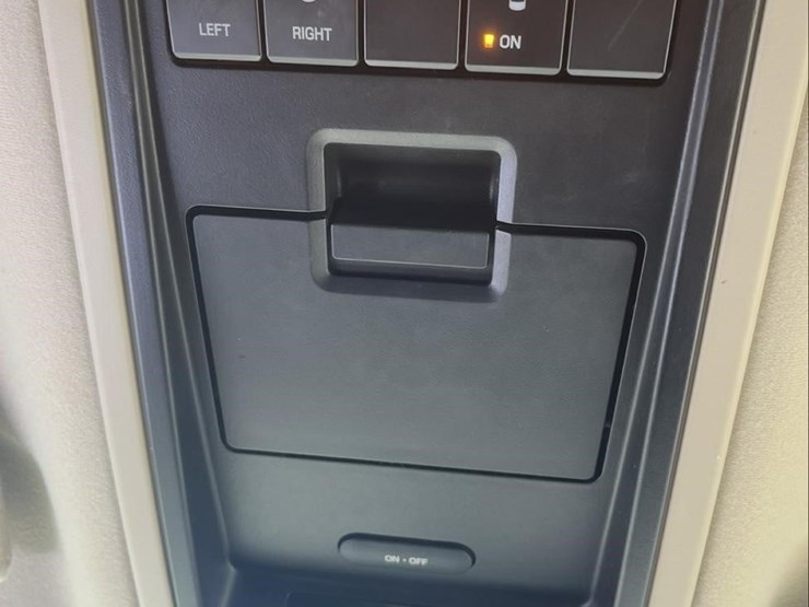 2004-ford-freestar-image-16