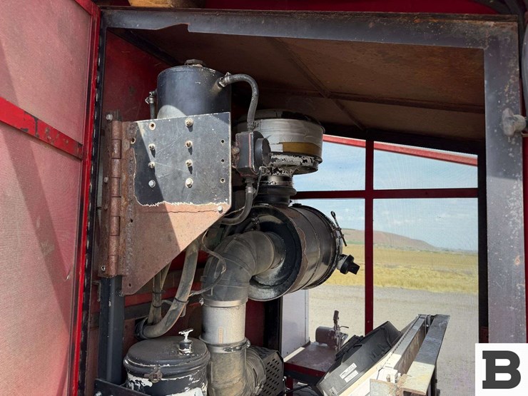 1994-peterbilt-320-image-22