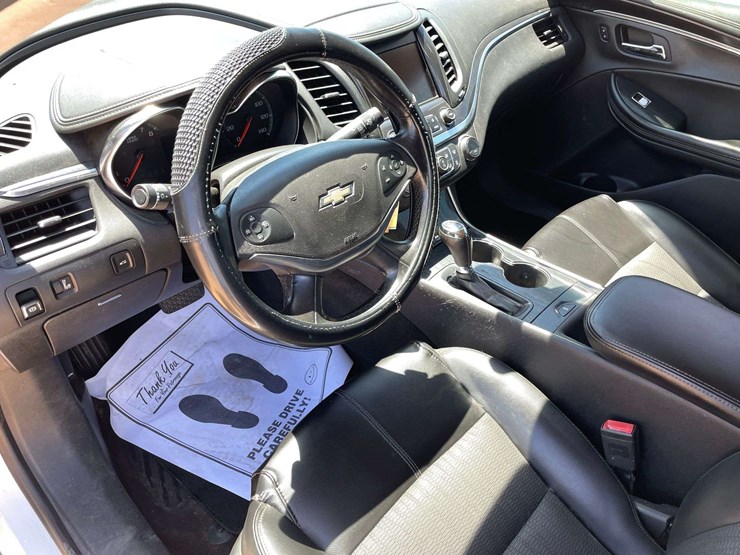 2017-chevrolet-impala-4-door-sedan-(180,759-miles)-image-11