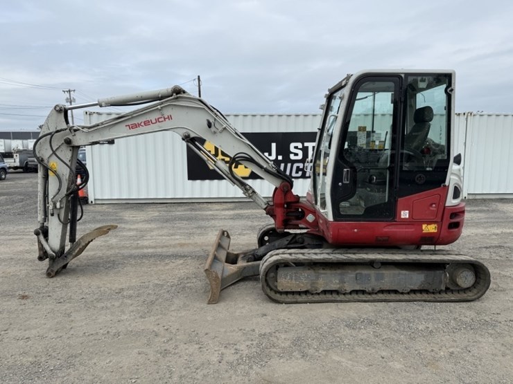 2017-takeuchi-tb260-image-7
