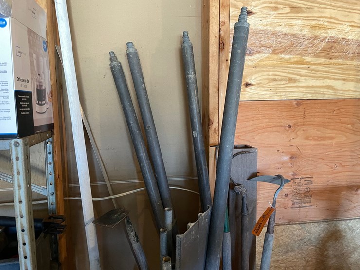 #7013-•-barrel-of-misc.-tools-image-4