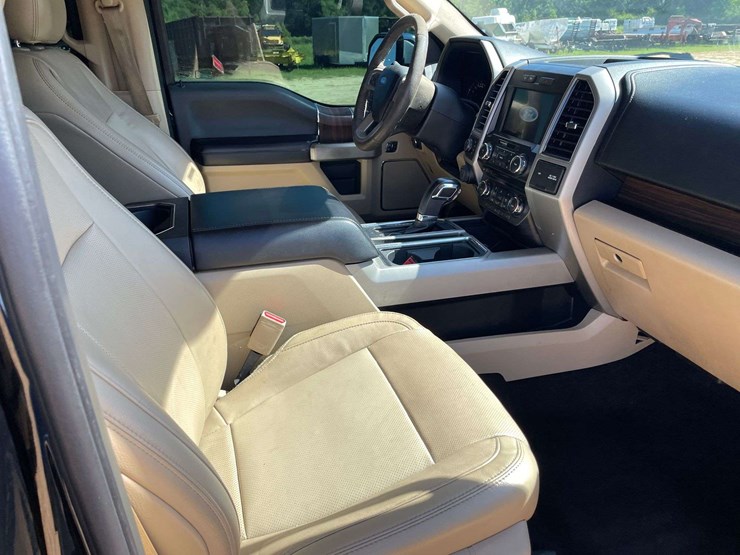 2017-ford-f150-image-18