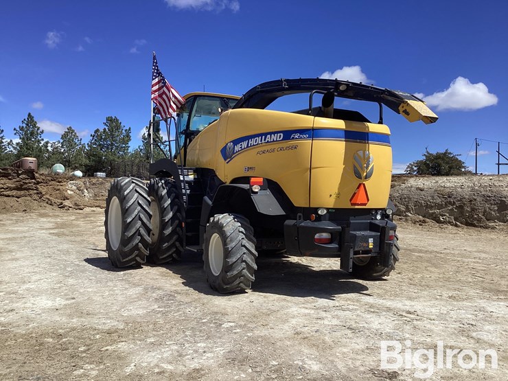 2015-new-holland-fr700-image-7