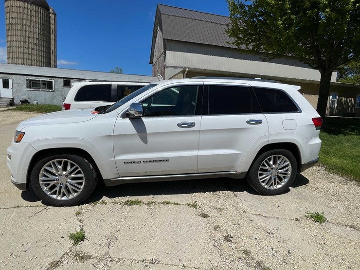 2018-jeep-grand-cherokee-image-8
