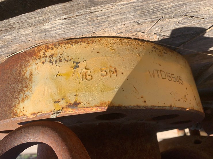 pallets-of-(2)-dsa-10k-flanges-(1)-dsa-5k-flange,-(1)-7-1/16-5k-spool,-(2)7-3/8”-and-8”-stripper-head,-image-8