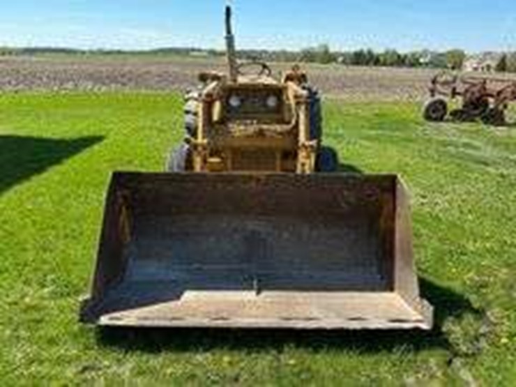massey-ferguson-2200-image-5