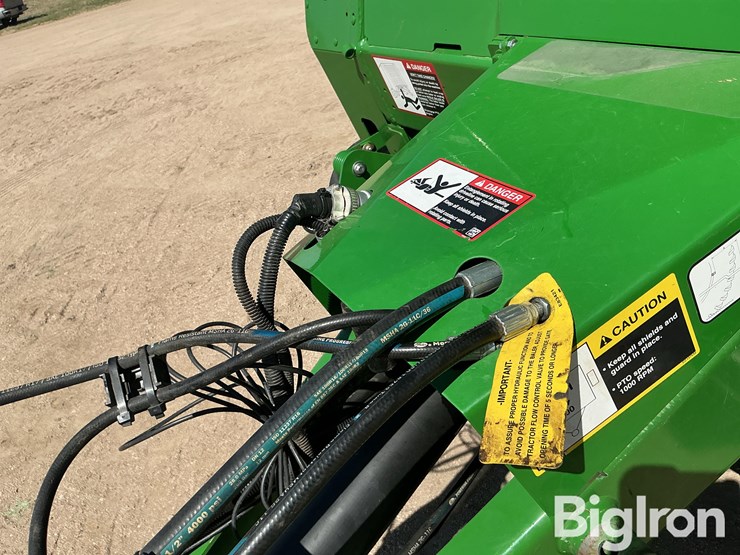 2021-john-deere-560r-image-13