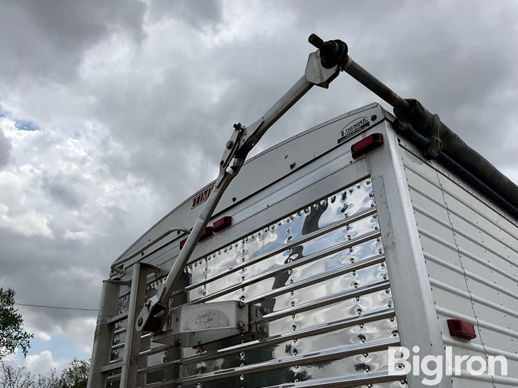 2015-timpte-grain-trailer-image-12
