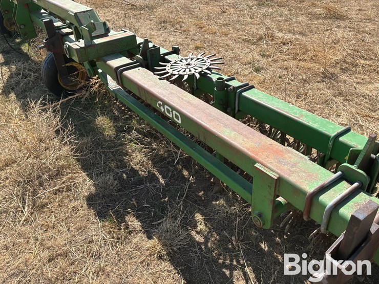 john-deere-400-image-10