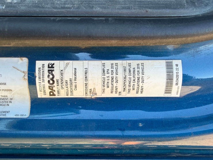 2016-kenworth-t880-image-38