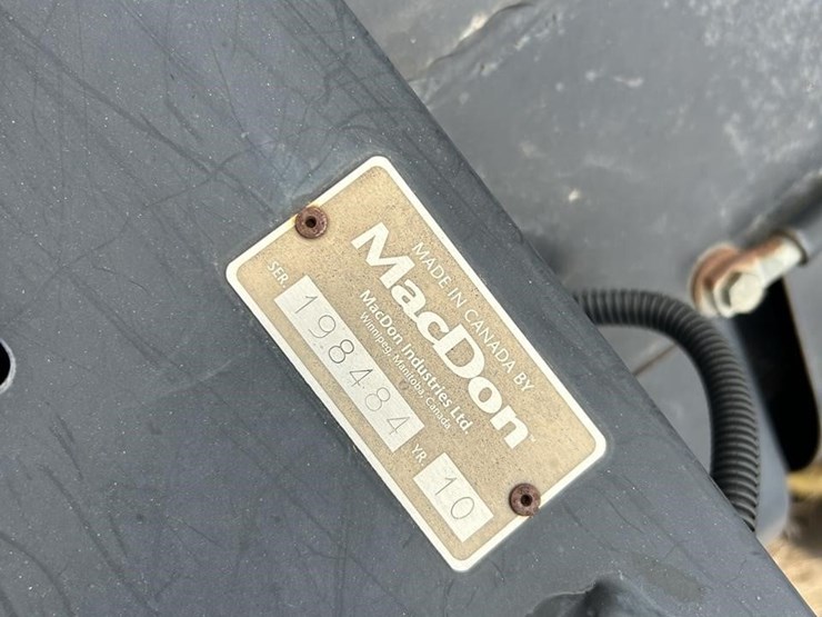 2010-mac-don-a30-d-image-11