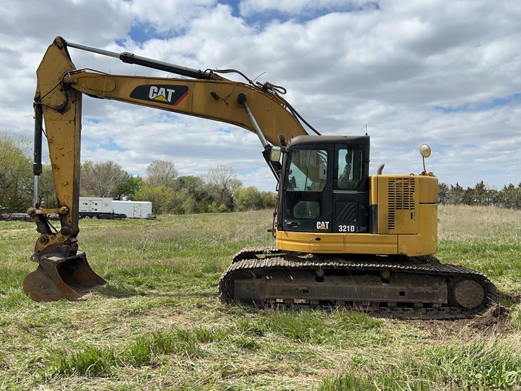 2012-caterpillar-321d-excavator-image-8