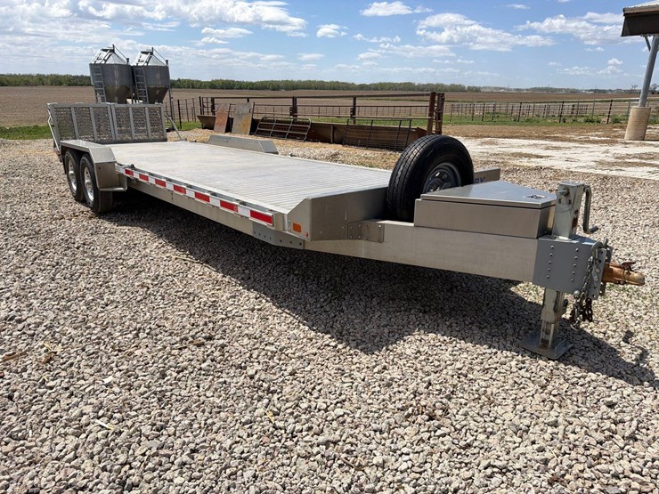2020-eby-86”-x-24-1/2ft-bumper-hitch-flatbed-trailer—1-owner-image-1