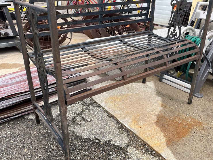 #9085-•-yard-arch-bench-(o3)-image-3