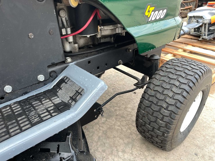 #9008-•-riding-lawn-mower-(o3)-image-9