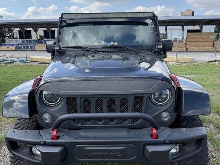 2015-jeep-wrangler-image-2