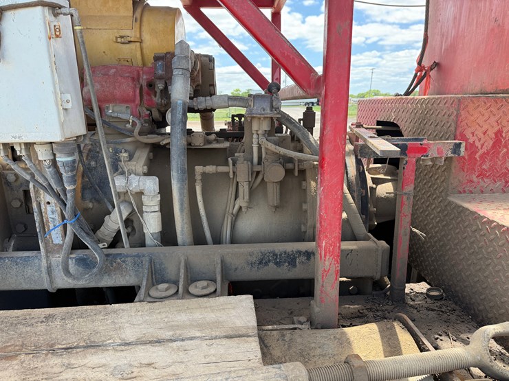 2008-caterpillar-c15-image-21