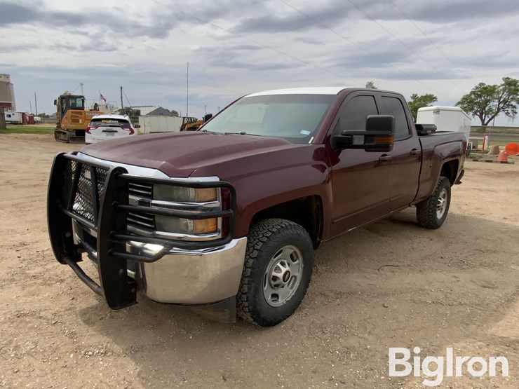 2015-chevrolet-silverado-2500-image-1