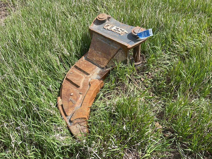 quest-excavator-ripper-image-2