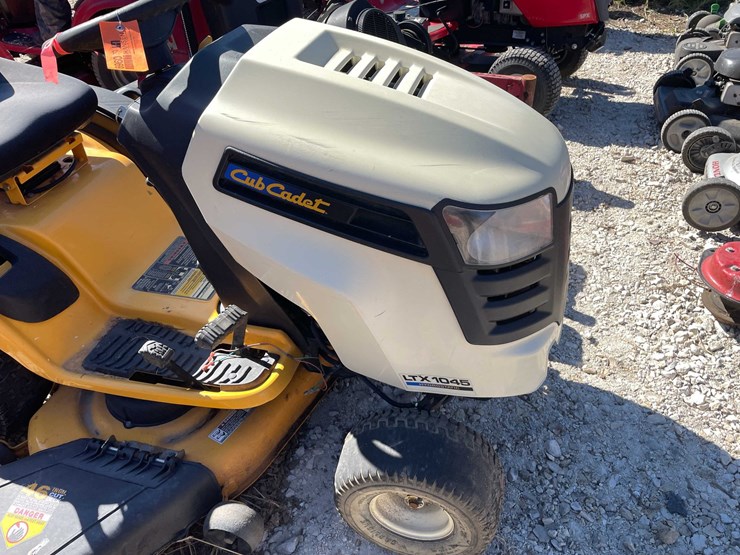 #6960-•-cub-cadet-ltx-riding-lawn-mower-image-17